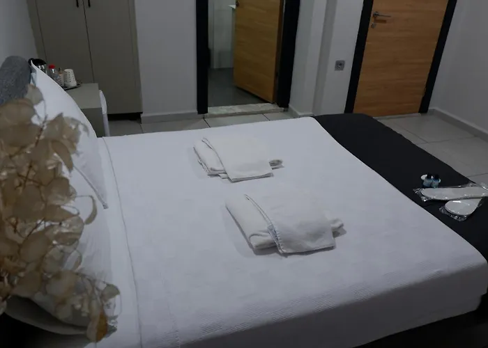 Caliskanlar 5* צ'נקלה