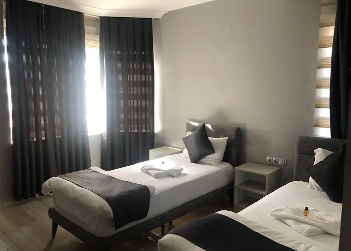 Caliskanlar מלון צ'נקלה